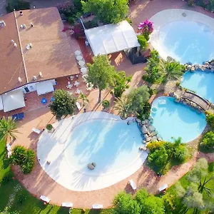 https://camping-villaggio-lultima-spiaggia.in-sardinia.net